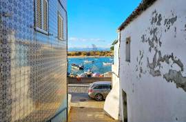 Ruin with Approved Project for the construction of 3 apartments in Ferragudo - Lagoa