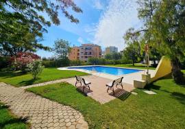 Annual Rental 2 Bedroom Apartment in Alto Pacheco in Portimão