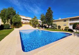 Annual Rental 2 Bedroom Apartment in Alto Pacheco in Portimão