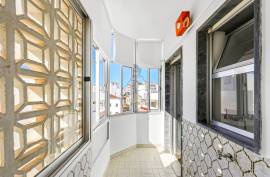 2 Bedroom Apartment with Privileged Location Next to the Riverside Area in Portimão