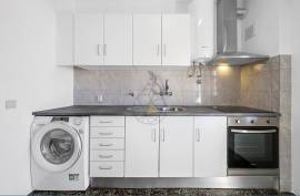 2 Bedroom Apartment with Privileged Location Next to the Riverside Area in Portimão