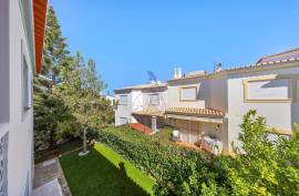 2 Bedroom Apartment in Condominium with Pool and Tennis Court - Portimão