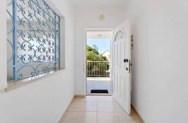 2 Bedroom Apartment in Condominium with Pool and Tennis Court - Portimão