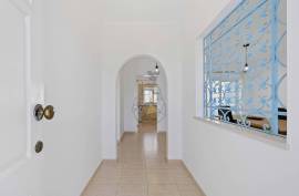 2 Bedroom Apartment in Condominium with Pool and Tennis Court - Portimão