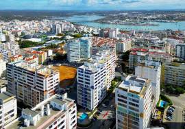 Annual Rental apartment with 1 Bedroom and Pool Alto do Quintão - Portimão