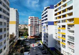 Annual Rental apartment with 1 Bedroom and Pool Alto do Quintão - Portimão