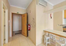 Annual Rental apartment with 1 Bedroom and Pool Alto do Quintão - Portimão