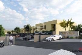 New 3 bedroom villa in a gated community with swimming pool, gardens and playground in Avelar. New 3 bedroom villa in a gated community with swimming pool, gardens and playground in Avelar.