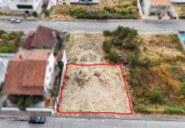 Plot with potential for a 367,50-meter house near Chaves