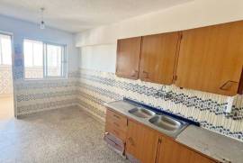 Apartamento T3 em Monte Abraão com Arrecadação