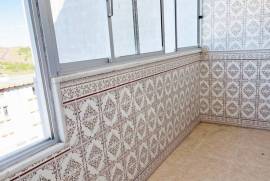 Apartamento T3 em Monte Abraão com Arrecadação
