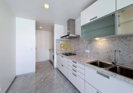 3 bedroom apartment for rent in the city center