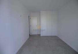 3+1 bedroom villa with garage and swimming pool