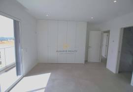 3+1 bedroom villa with garage