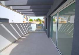 3+1 bedroom villa with garage