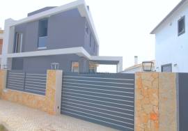 3+1 bedroom villa with garage