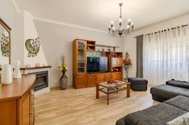 2 bedroom villa for rent from OCTOBER to APRIL 2026, in Vila Bispo.