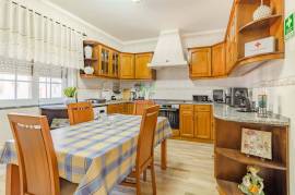 2 bedroom villa for rent from OCTOBER to APRIL 2026, in Vila Bispo.