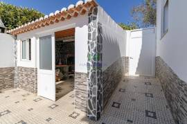 4 bedroom villa for sale in Chinicato - Lagos