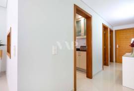2 bedroom flat for sale in Vilamoura, walking distance to golf courses