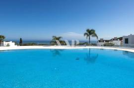 2 bedroom apartment in a tourist resort in front of the sea, Olhos de Água, Albufeira