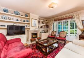 Semi-detached 4+1 bedroom villa in Quinta da Beloura — Luminosity, Comfort and Privacy in a Privileged Location