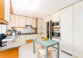 Semi-detached 4+1 bedroom villa in Quinta da Beloura — Luminosity, Comfort and Privacy in a Privileged Location