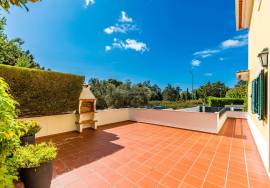 Semi-detached 4+1 bedroom villa in Quinta da Beloura — Luminosity, Comfort and Privacy in a Privileged Location