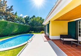 Semi-detached 4+1 bedroom villa in Quinta da Beloura — Luminosity, Comfort and Privacy in a Privileged Location