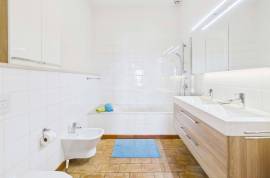 Beautifully appointed, high quality 2 bedroom villa in Tavira countryside