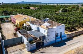 Beautifully appointed, high quality 2 bedroom villa in Tavira countryside