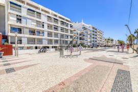 Quarteira - 2 bedroom apartment facing sea