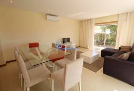 2+1 bedroom semi-detached house with pool and garage - Patroves- Albufeira
