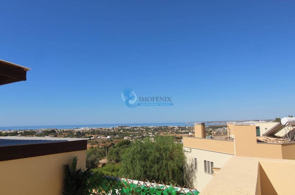2 Bedroom Villa in Gated Community with Sea View – Annual Rental