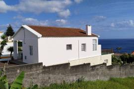Excellent 5 Bed House For Sale In Ribeira Das Tainhas Azores