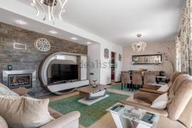 Luxury 3 Bed Villa For Sale In Santa Cruz
