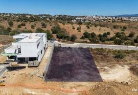 Plot for 3 Bedroom Villa in Porto De Mos, Lagos
