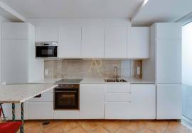 Charming house in the heart of Portimão T1+1 – patio with glass roof, private terrace