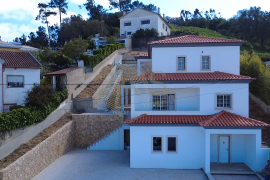 3-bedroom house in final construction phase with swimming pool – Venda do Pinheiro