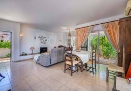 Charming 3-Bedroom Villa with Pool & Sea View | Carvoeiro