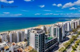 Luxury 2 bedroom apartment with sea view