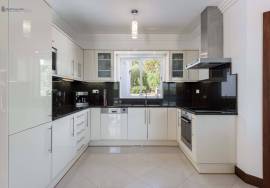 Detached 4 Bedroom Single Story Villa in Albufeira – A Haven of Light, Comfort and Privacy