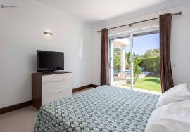 Detached 4 Bedroom Single Story Villa in Albufeira – A Haven of Light, Comfort and Privacy