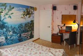 For sale bright exterior apartment with balcony on the top floor.