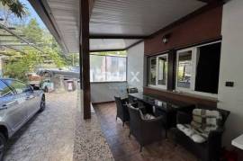 OPATIJA, MOŠĆENIČKA DRAGA - appartamento con terrazza al piano terra, a 4 minuti a piedi dalla spiaggia, GARAGE!