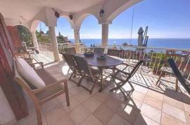 Dream Villa on the Edge of the French Riviera