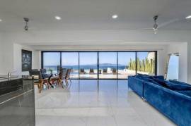 Maravia Country Club Estate, Casa Royce, La Paz,