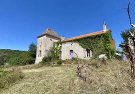 Stunning Country House with Land and Outbuilding
