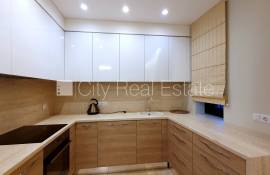 Apartment for rent in Riga, 80.00m2
