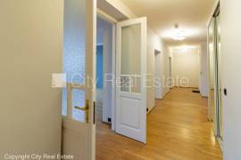 Apartment for sale in Riga, 144.30m2